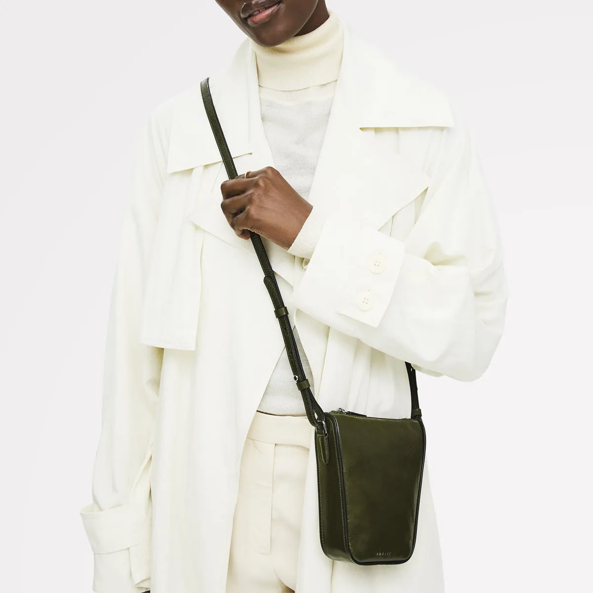 Oak Street Leather Medium Phone Cross Body Bag in Pine Needle - 112293 sold by Radley product image thumbnail 2