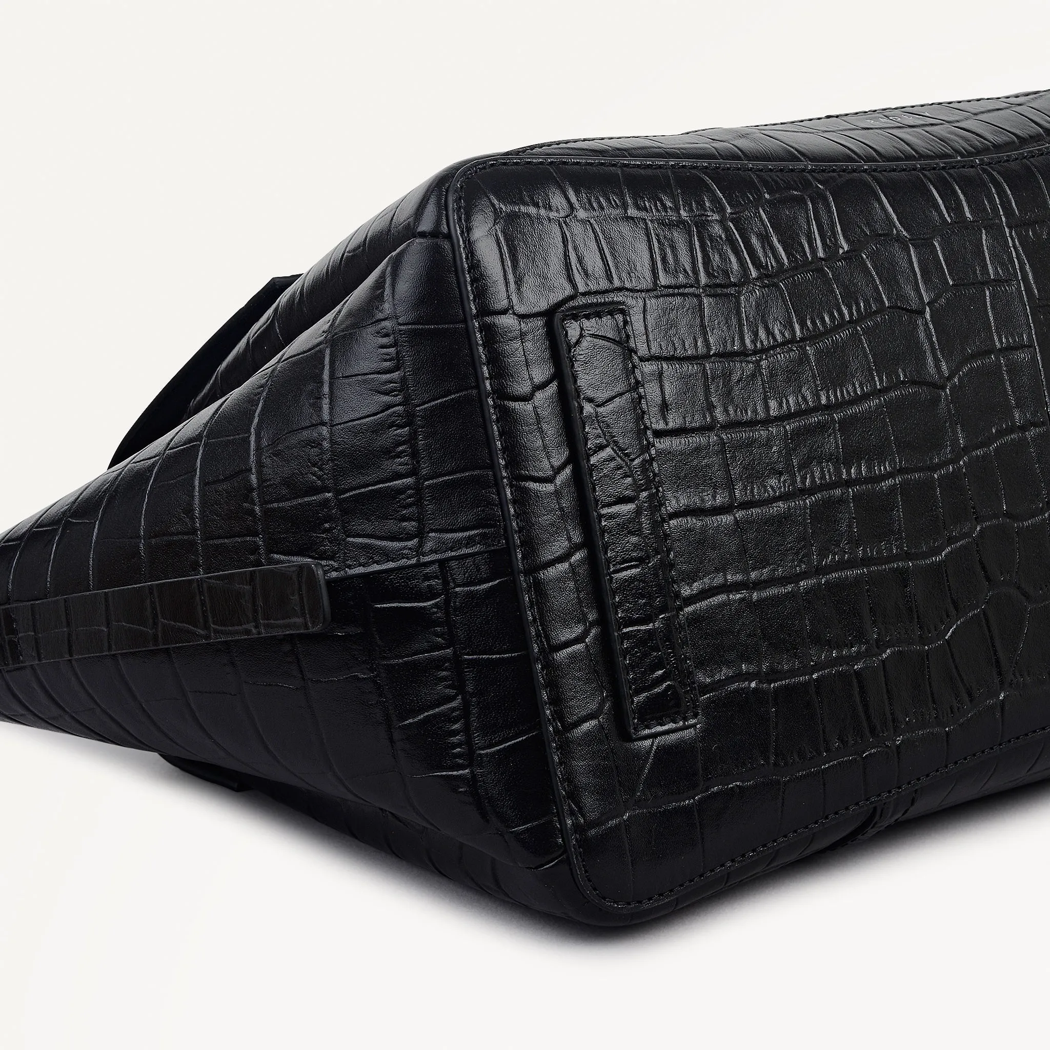 The Chancery Leather Medium Flapover Shoulder Bag in Black - 112256 sold by Radley product image thumbnail 5