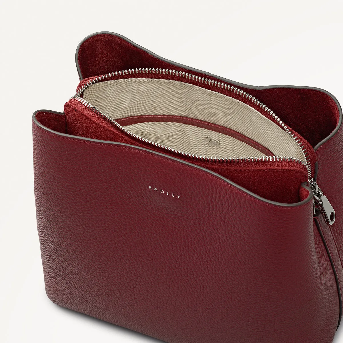 Dukes Place Leather Medium Compartment Cross Body Bag in Carmine - 112234 sold by Radley product image thumbnail 4