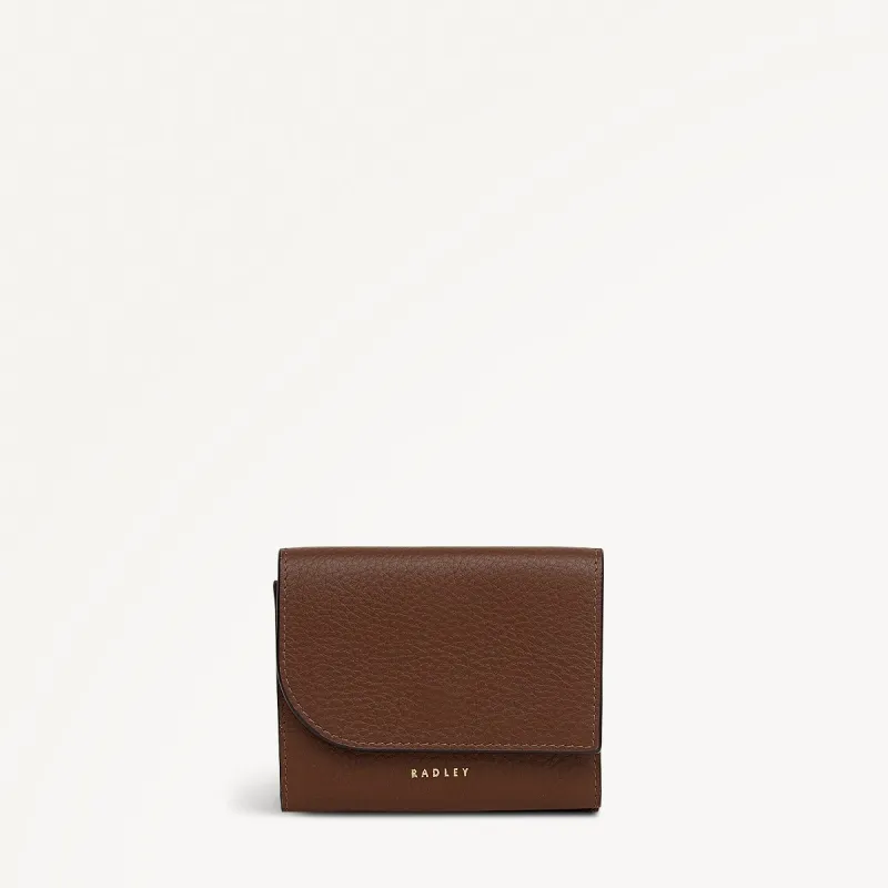 Pockets Small Trifold Wallet in Chocolate - 112044 sold by Radley