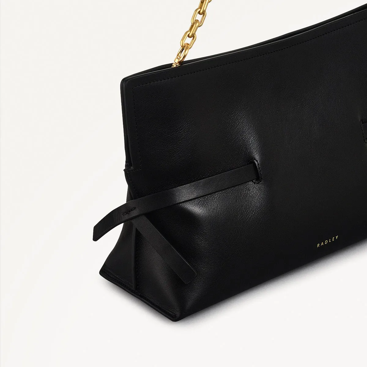 Fleet Street Leather Medium Open Top Clutch Bag in Black - 111437 sold by Radley product image thumbnail 4