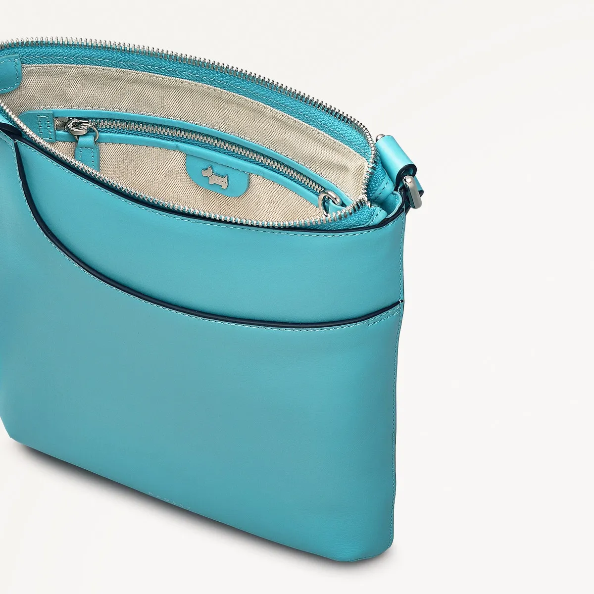 Pockets Leather Medium Ziptop Cross Body Bag in Maldives - 111449 sold by Radley product image thumbnail 4