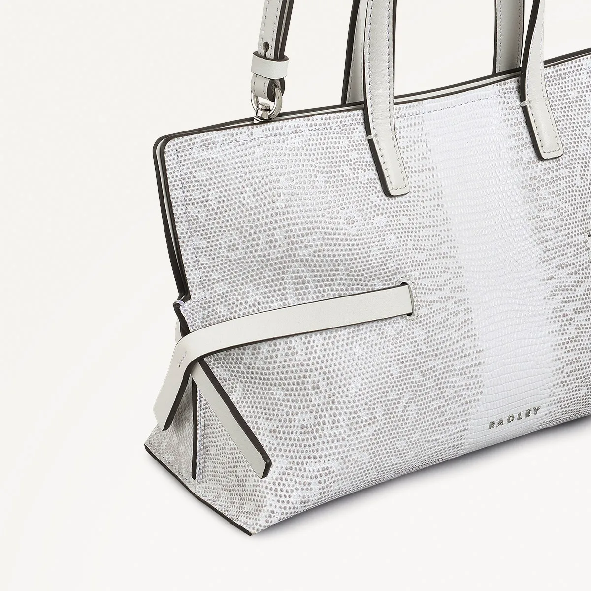 Fleet Street Leather Small Open Top Crossbody Bag in Bright White - 110864 sold by Radley product image thumbnail 4