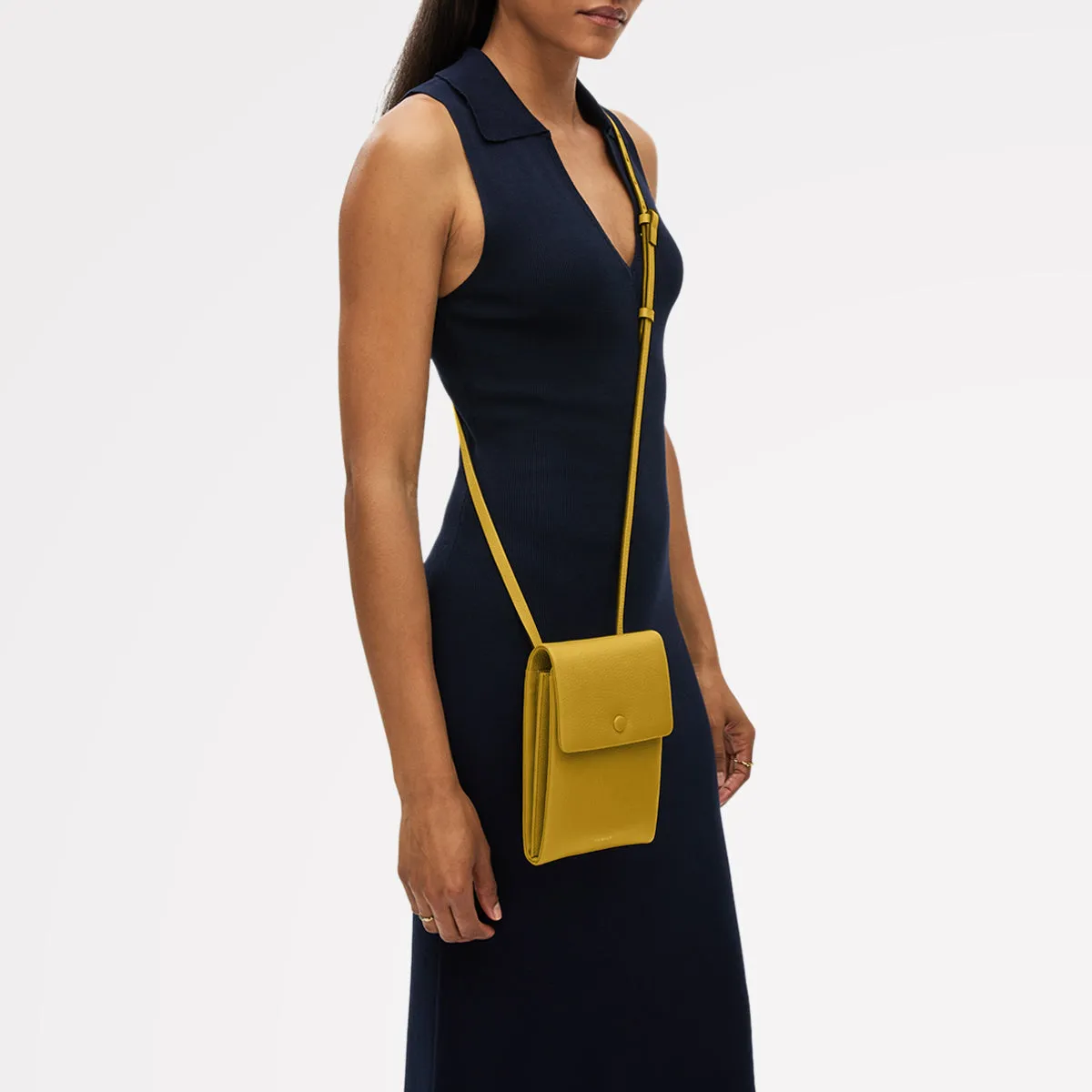 Mallow Street Medium Phone Cross Body Bag in Ochre - 112207 sold by Radley product image thumbnail 2