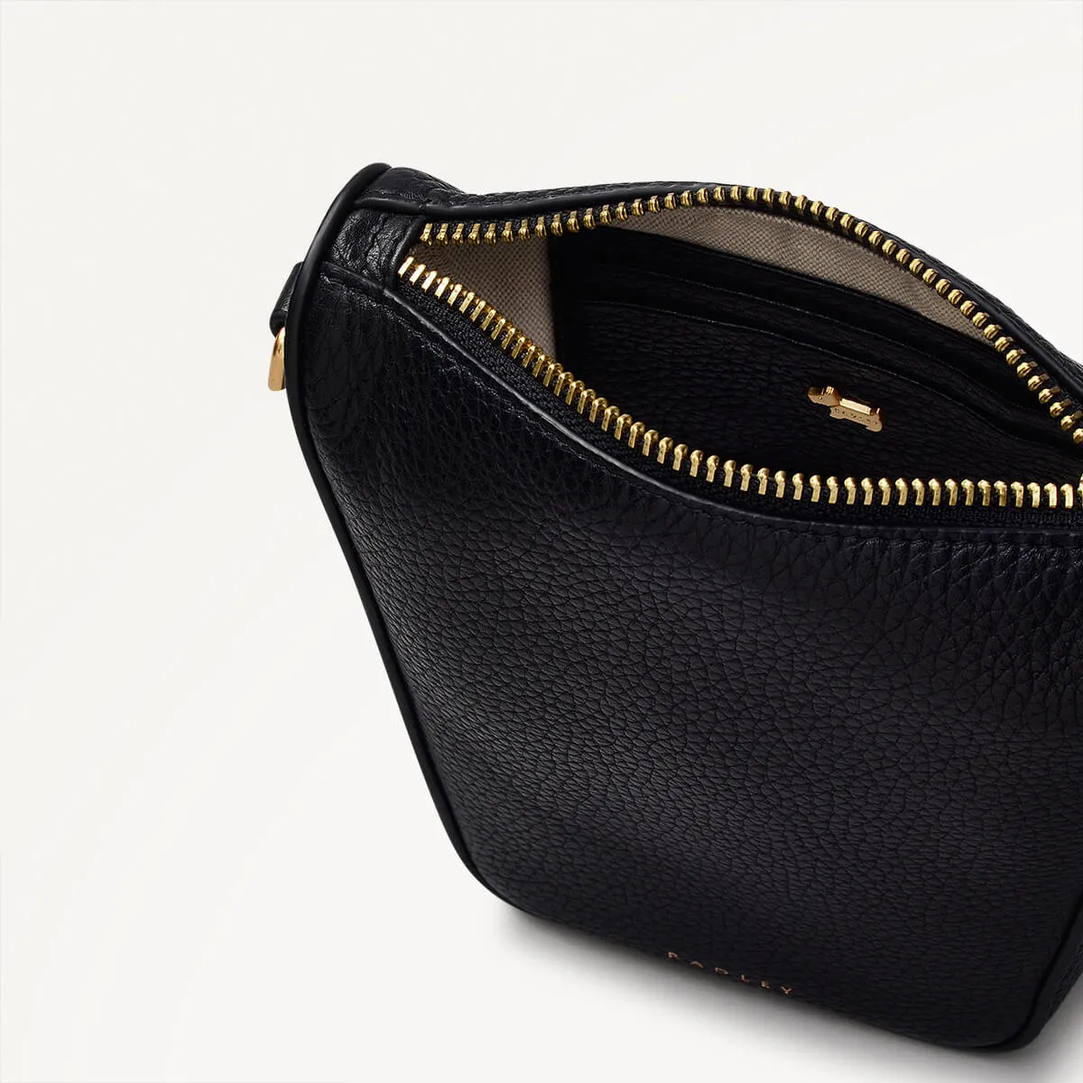 Oak Street Medium Phone Cross Body Black - 110215 sold by Radley product image thumbnail 4