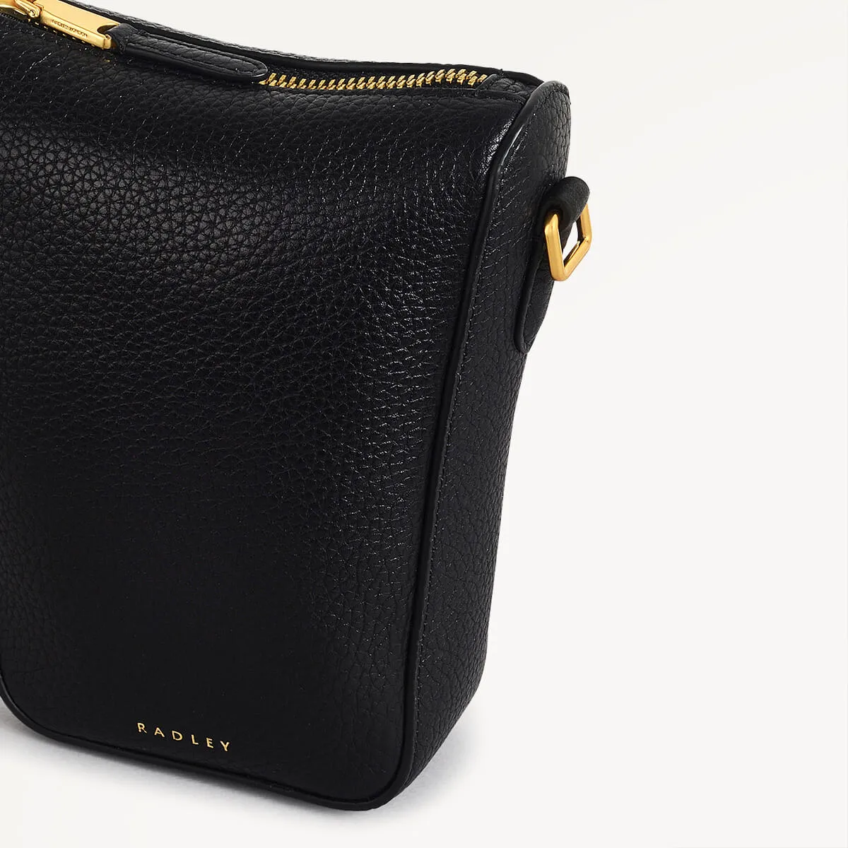 Oak Street Medium Phone Cross Body Black - 110215 sold by Radley product image thumbnail 5