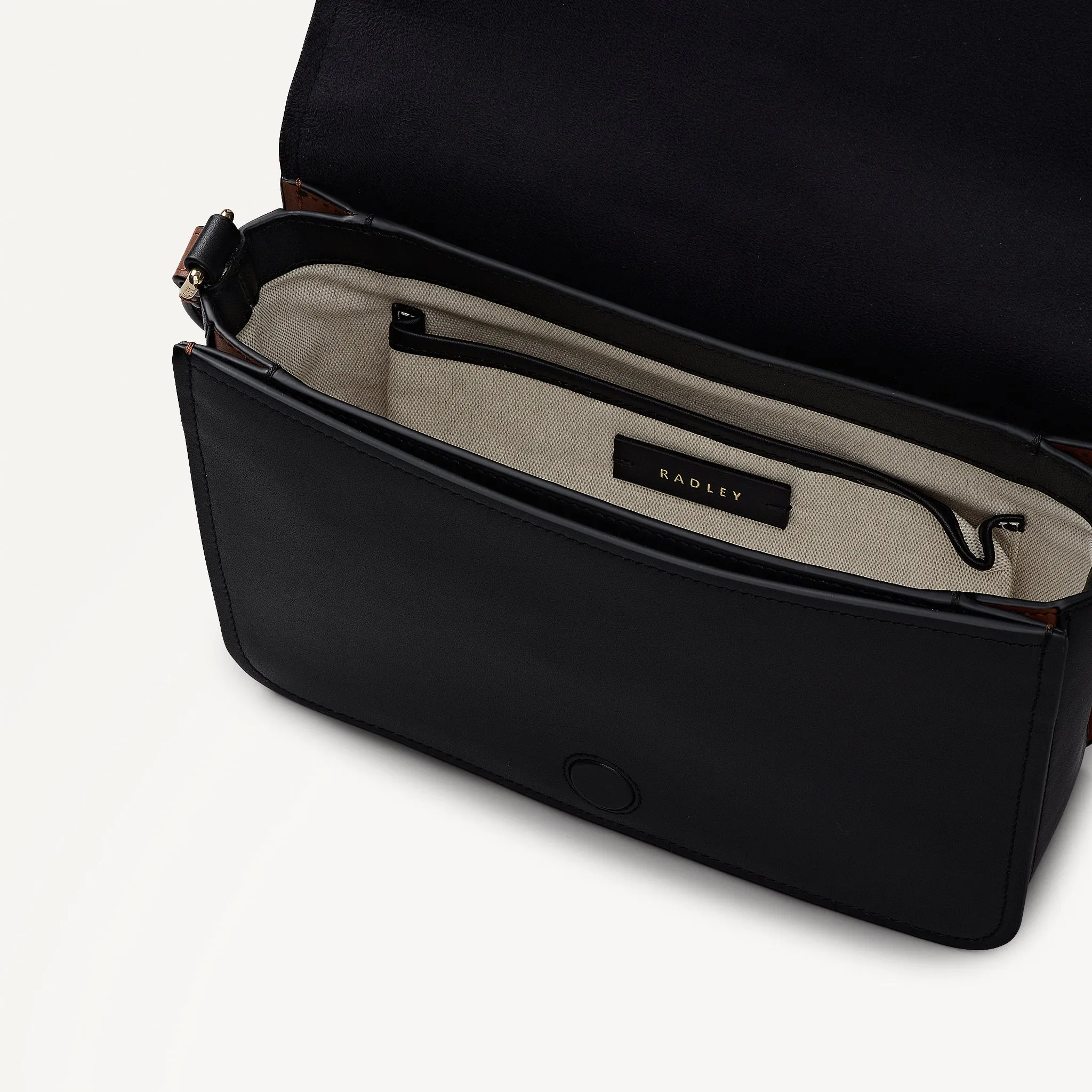 Maldon Mews Medium Flapover Cross Body Black - 112932 sold by Radley product image thumbnail 3