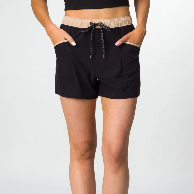 Robyn Short sold by Reef Dynamic