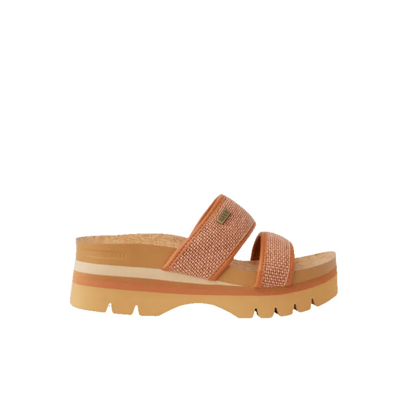 Cushion Vista Higher made by Reef