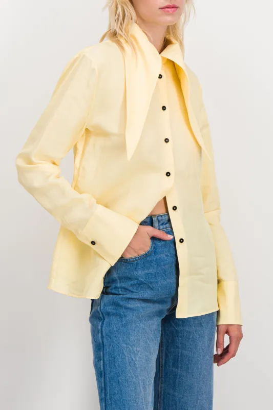 Viscose-silk shirt with large peak collar sold by Renaisa