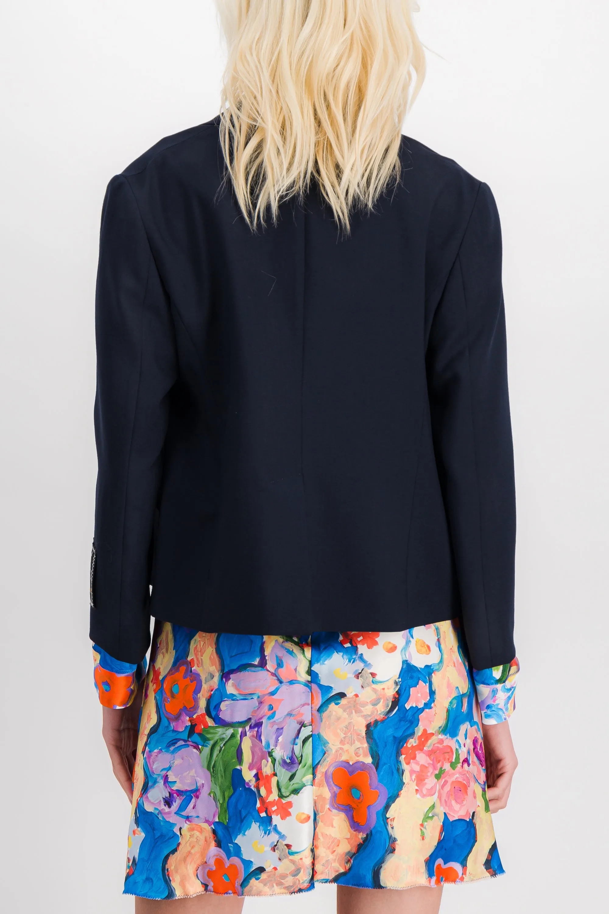 Virgin wool short tailoring jacket sold by Renaisa product image thumbnail 3