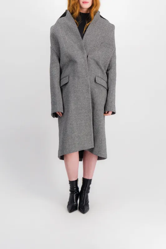 Hooded double breasted coat sold by Renaisa