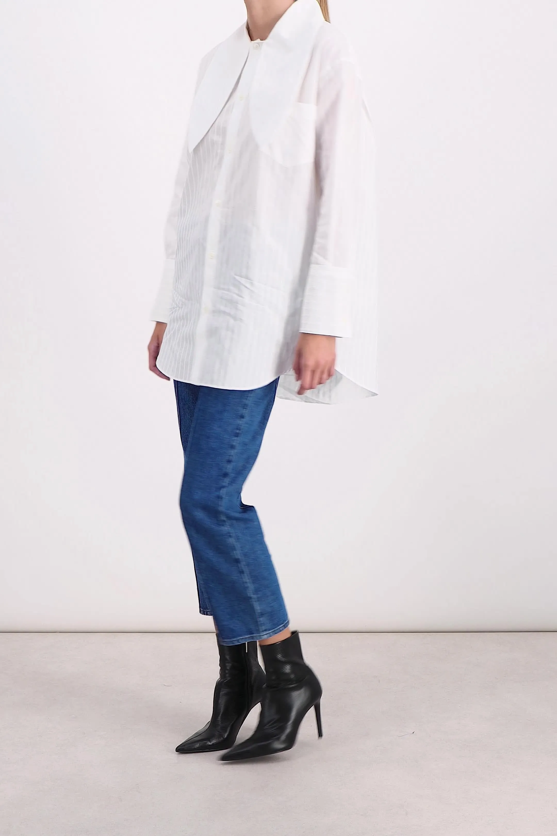 Fine striped long shirt with tie collar sold by Renaisa product image thumbnail 5