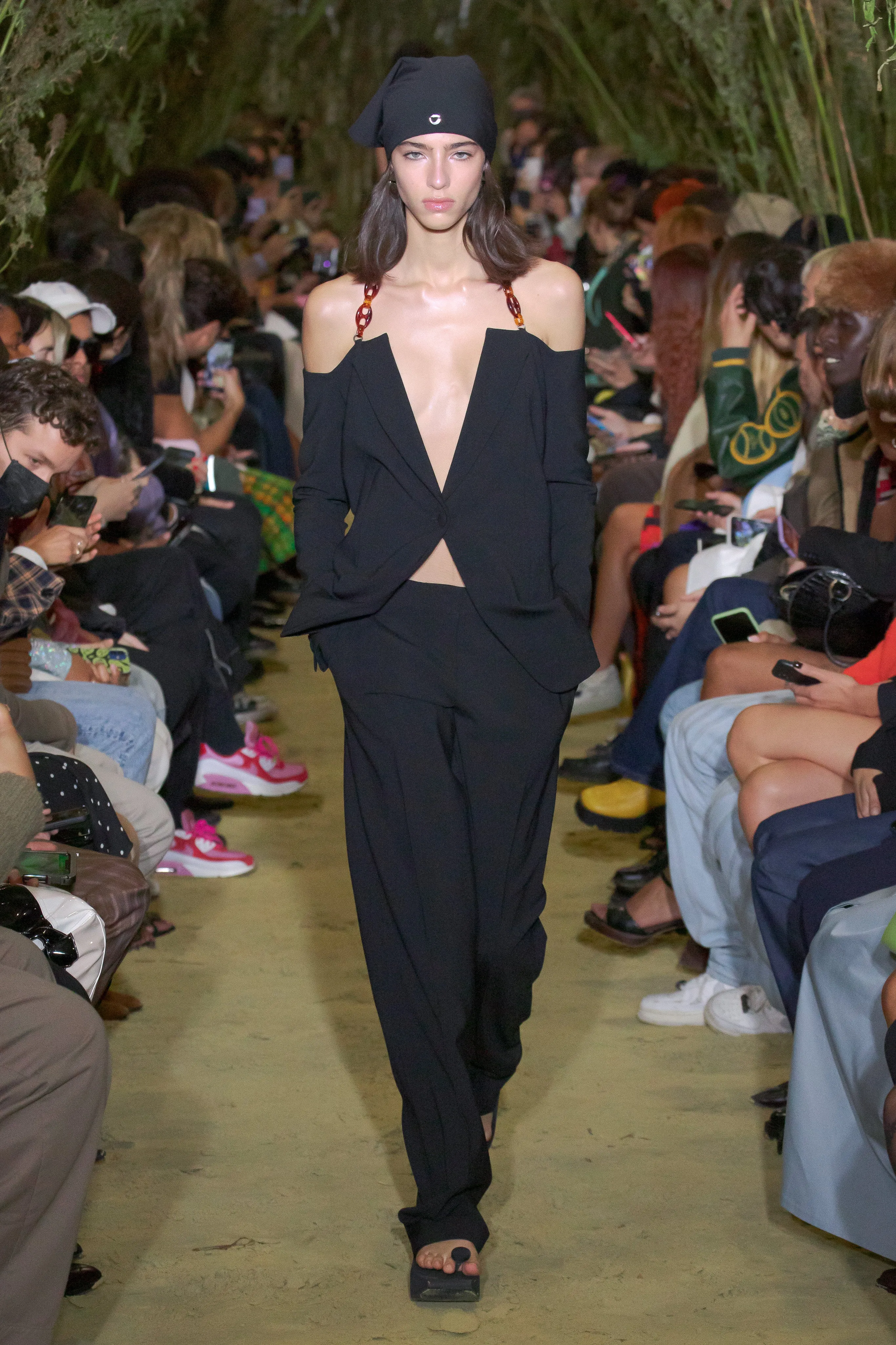 Low rise loose tailored pants sold by Renaisa product image thumbnail 3