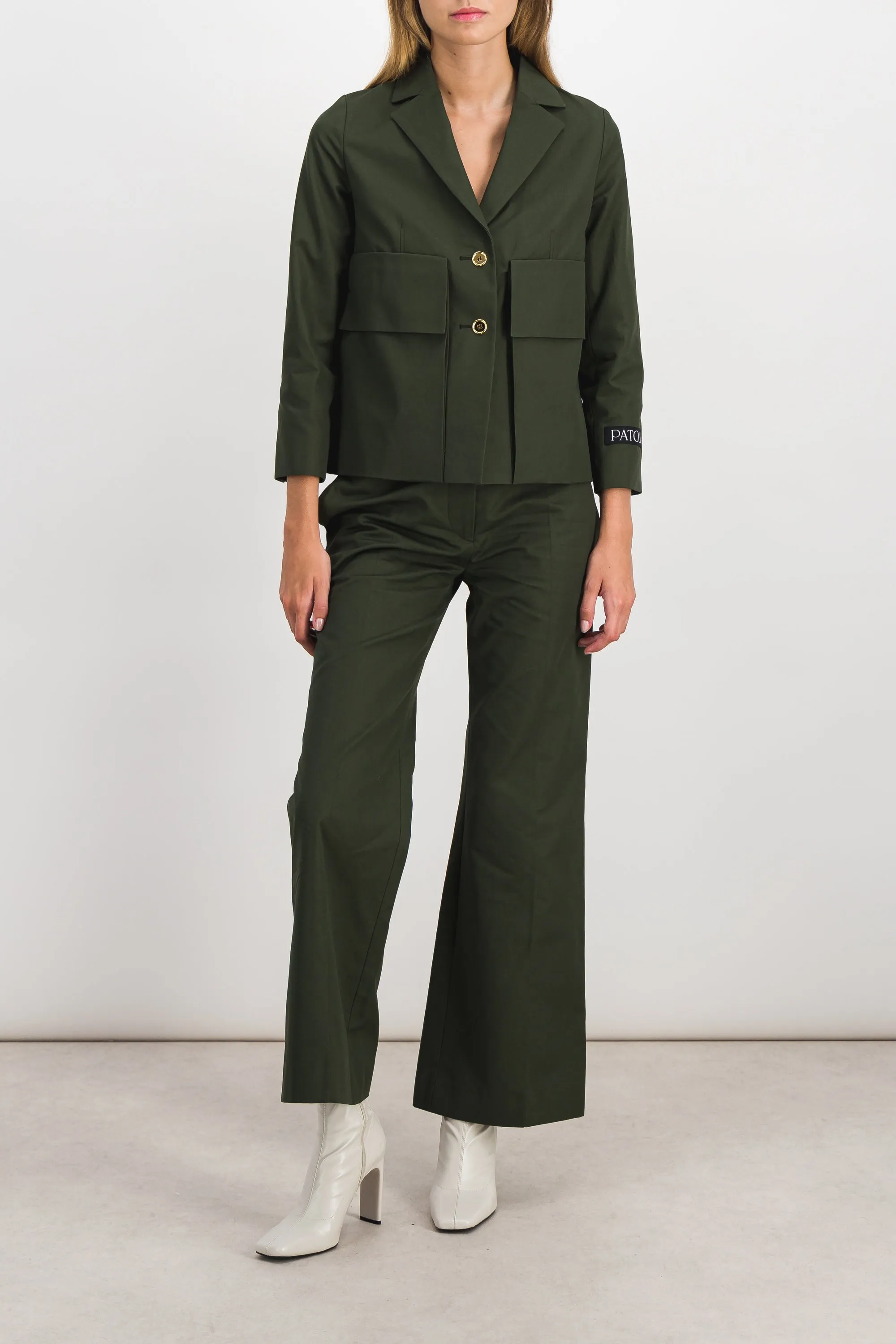 Canvas box jacket sold by Renaisa