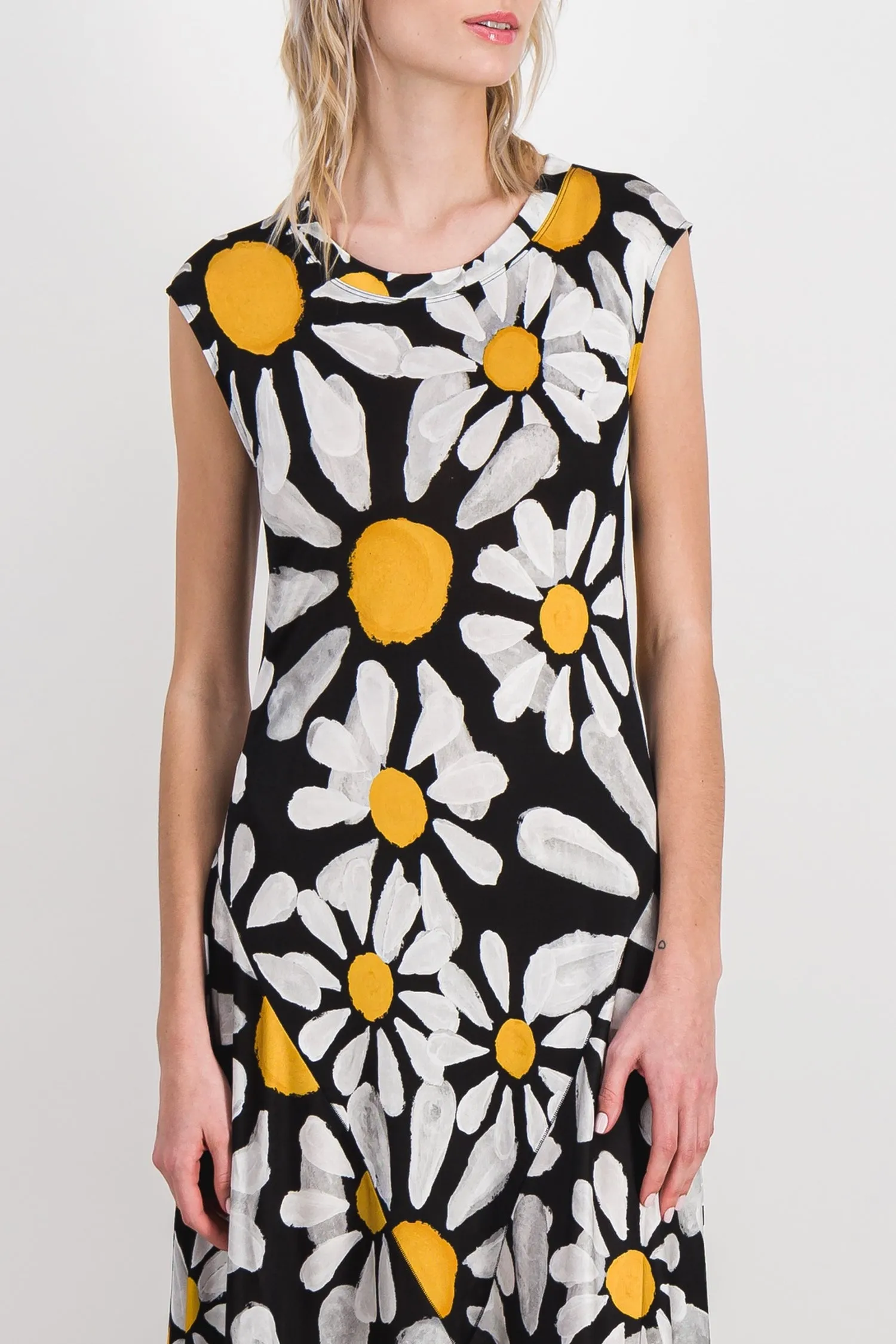 Flower printed fluid jersey flare dress sold by Renaisa product image thumbnail 2