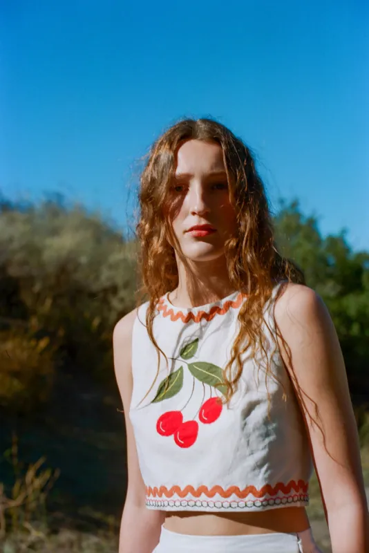 Vina Top | White Fruit Applique made by Rhode