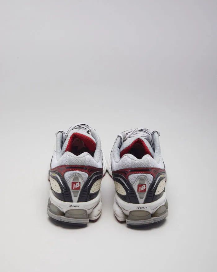 Vintage New Balance 1080 Trainers - UK 8.5 sold by Rokit product image thumbnail 4