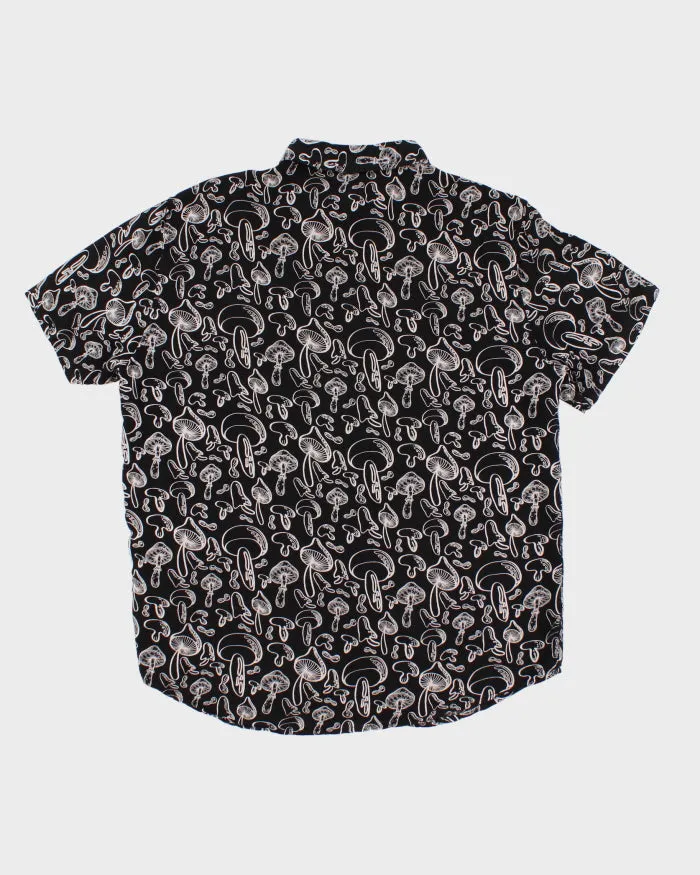 Men's Vintage 00s Hot Topic Mushroom Shirt - L sold by Rokit product image thumbnail 2