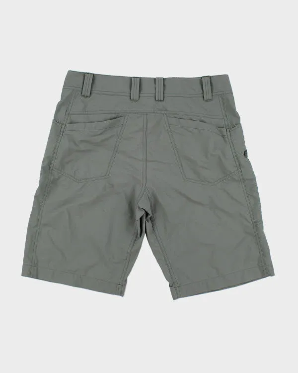 Arc'teryx Hiking Cargo Shorts - W32 L11 sold by Rokit product image thumbnail 2