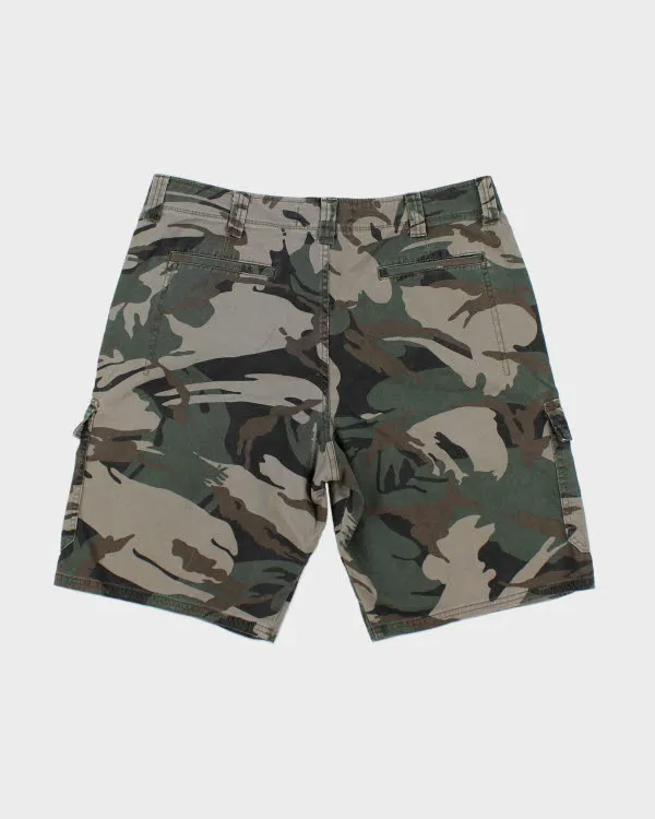 Vintage Wrangler Camouflage Cargo Shorts - W34 L10 sold by Rokit product image thumbnail 2