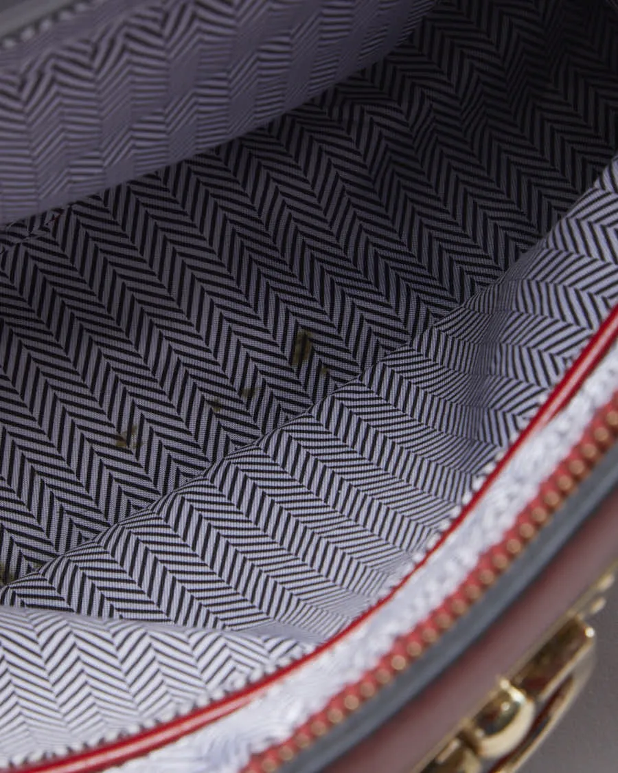 Vintage Women's Red Leather Handbag sold by Rokit product image thumbnail 5