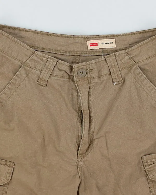 Vintage Wrangler Cargo Shorts - W32 L9 sold by Rokit product image thumbnail 3