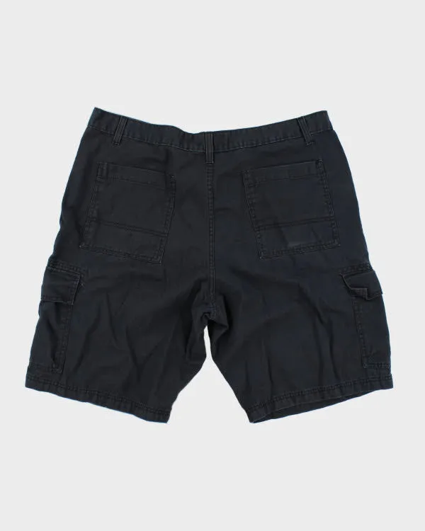 Vintage Signature Baggy Cargo Shorts - W38 L10 sold by Rokit product image thumbnail 2