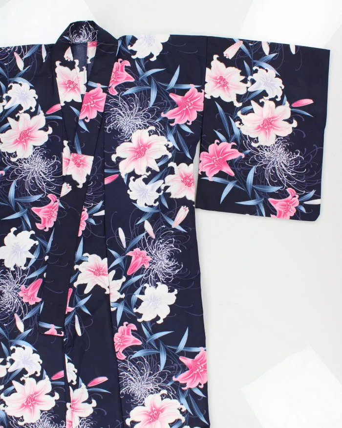 Vintage Woman's Blue Floral Print Kimono - M sold by Rokit product image thumbnail 3