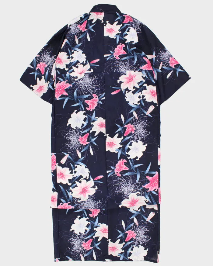 Vintage Woman's Blue Floral Print Kimono - M sold by Rokit product image thumbnail 2