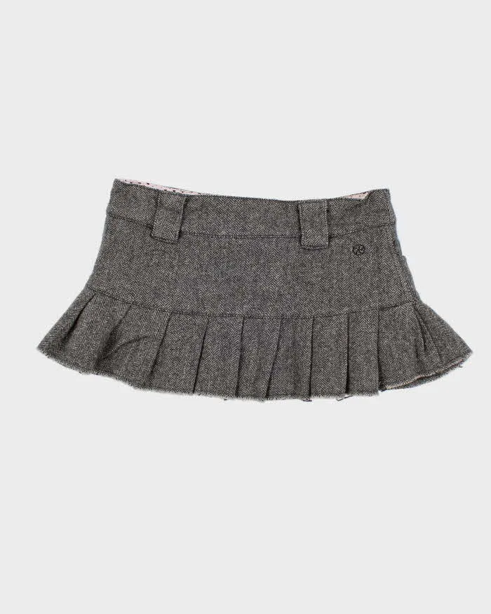Y2k 00s Grey Pleated Mini Skirt - S sold by Rokit product image thumbnail 2