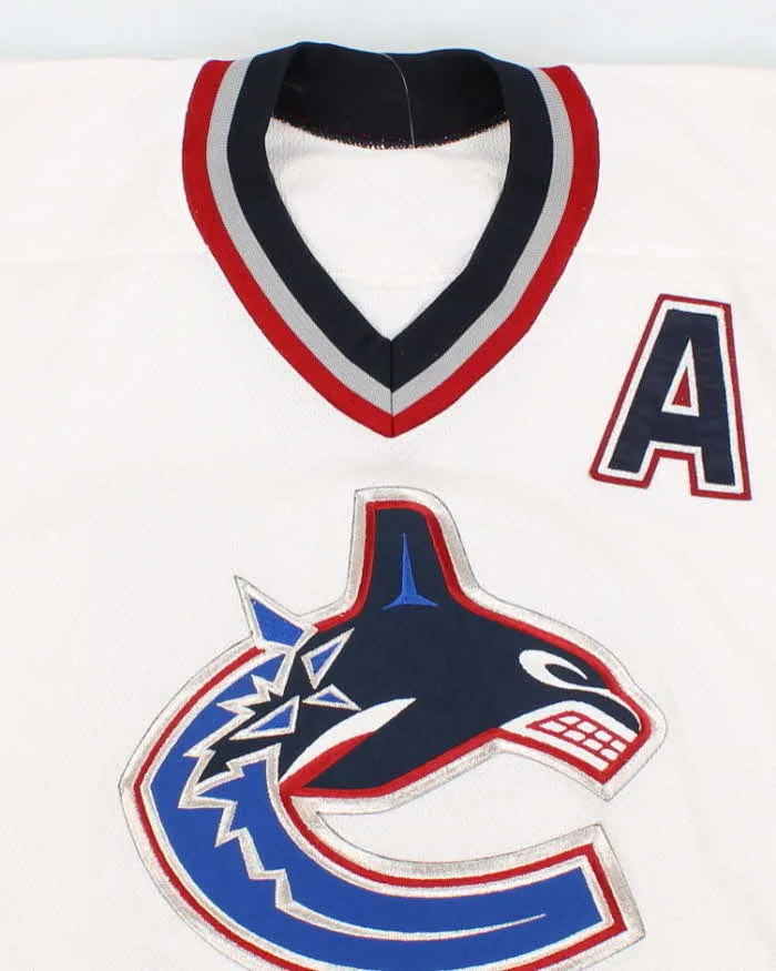 Mens White Canucks Betuzz Sports Jersey - M sold by Rokit product image thumbnail 3