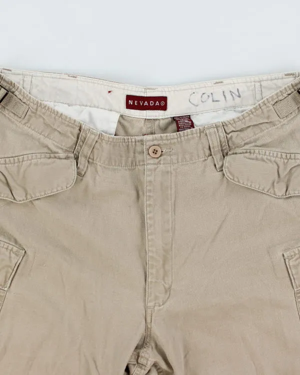 Vintage Oversized Baggy Cargo Shorts - W32 L10 sold by Rokit product image thumbnail 3