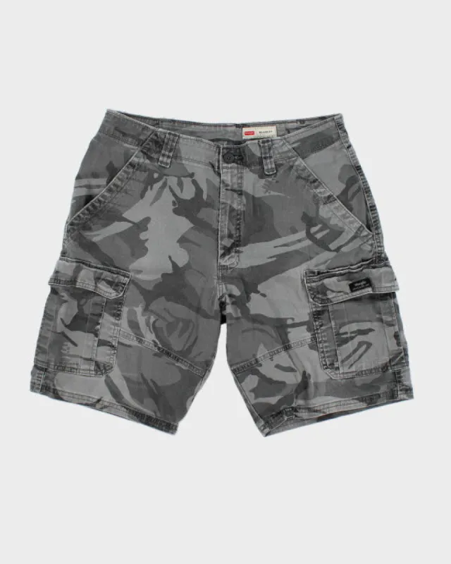 Vintage Camouflage Cargo Shorts - W34 L9 sold by Rokit