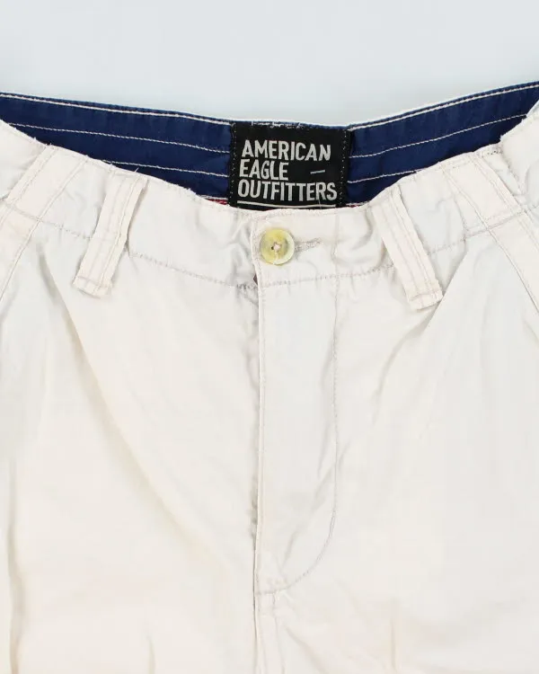 Vintage Y2K Oversized Baggy Cargo Shorts - W33 L12 sold by Rokit product image thumbnail 3