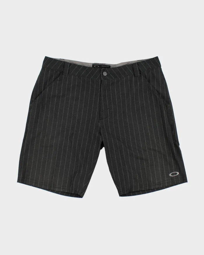Oakley Striped Grey Shorts - W38 sold by Rokit