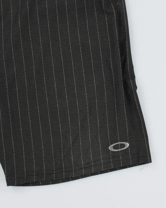 Oakley Striped Grey Shorts - W38 sold by Rokit product image thumbnail 4