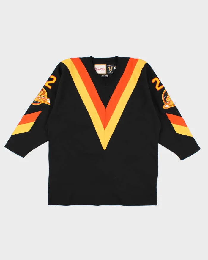 Mens Black Vancouver Cunucks Sports Jersey - XL sold by Rokit