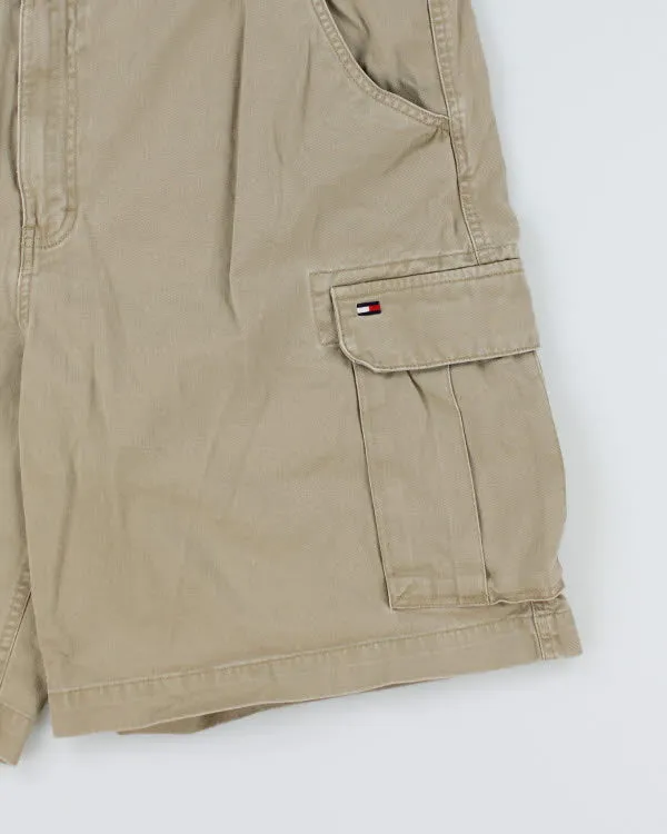 Vintage Tommy Hilfiger Cargo Shorts - W38 L9 sold by Rokit product image thumbnail 4