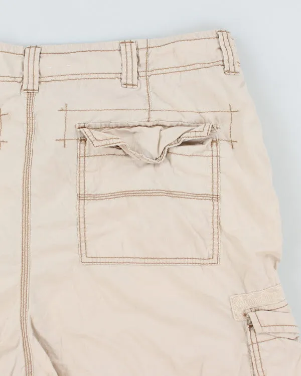 Vintage Calvin Klein Lightweight Baggy Cargo Shorts - W38 L13 sold by Rokit product image thumbnail 4