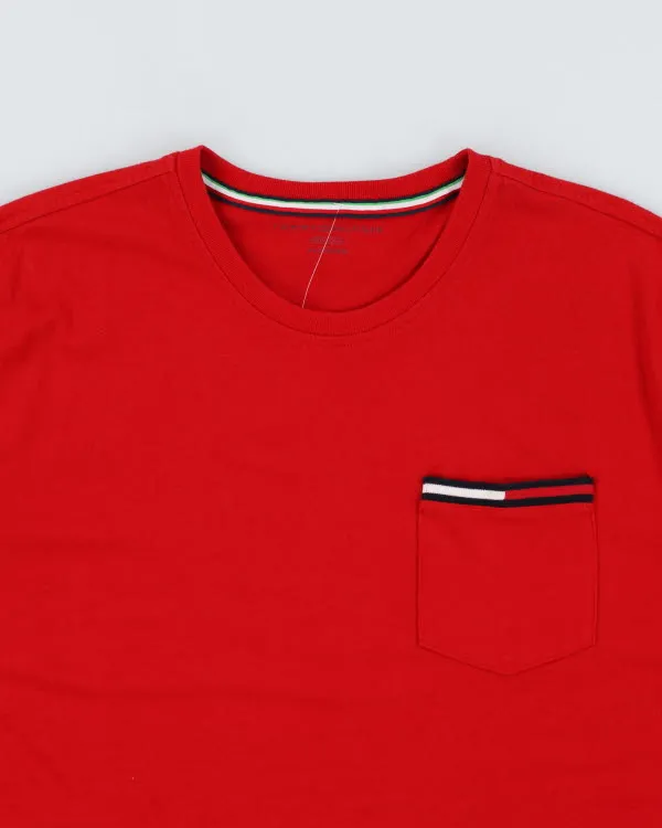 Tommy Hilfiger Red T-shirt - XL sold by Rokit product image thumbnail 3