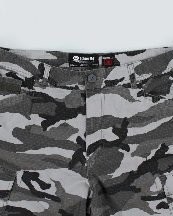 Y2k 00s Ecko Camouflage Shorts - W38 sold by Rokit product image thumbnail 3