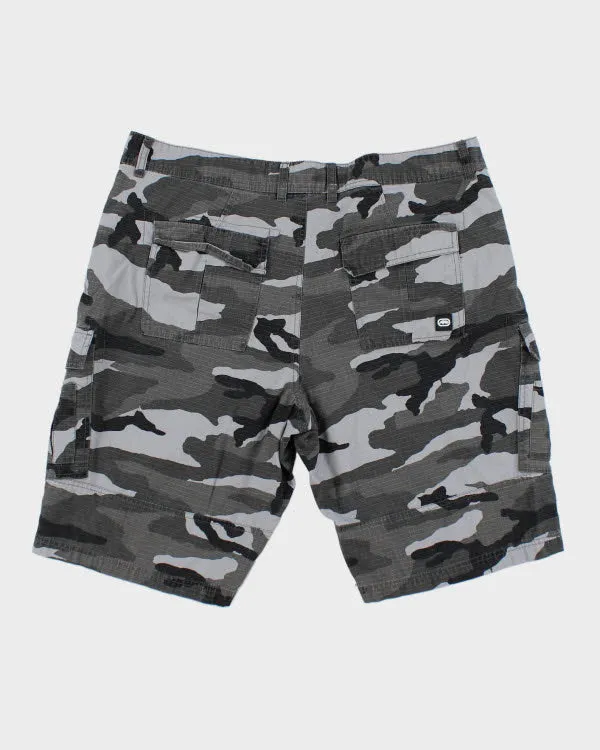 Y2k 00s Ecko Camouflage Shorts - W38 sold by Rokit product image thumbnail 2