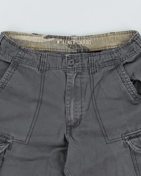 Vintage Y2K Baggy Cargo Shorts - W36 L11 sold by Rokit product image thumbnail 3