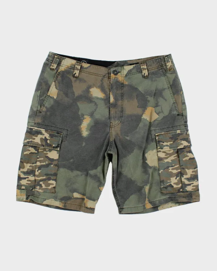 Y2k 00s Volcom Camouflage Cargo Shorts - W36 sold by Rokit