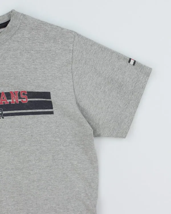 Vintage Y2K Tommy Hilfiger Logo T-Shirt - M sold by Rokit product image thumbnail 4