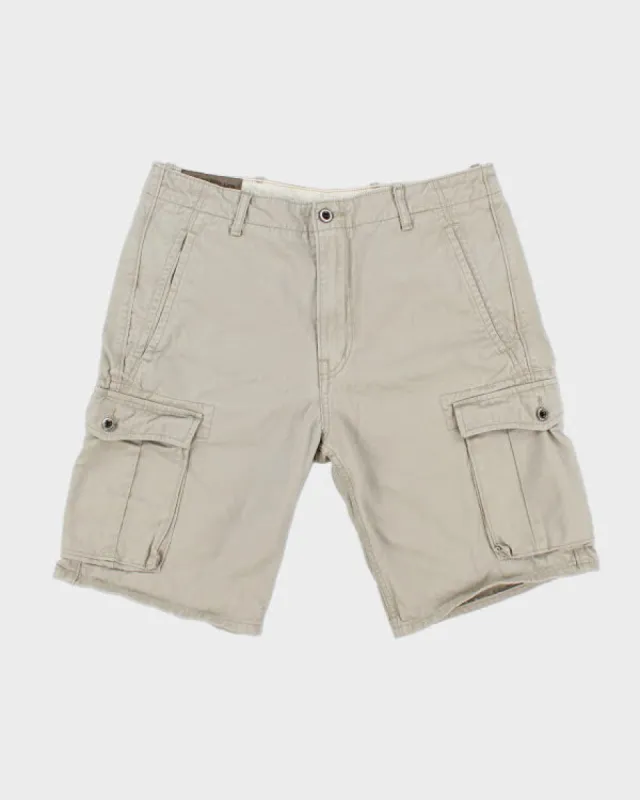 Vintage Heavyweight Levi's Cargo Shorts - W34 L10 sold by Rokit