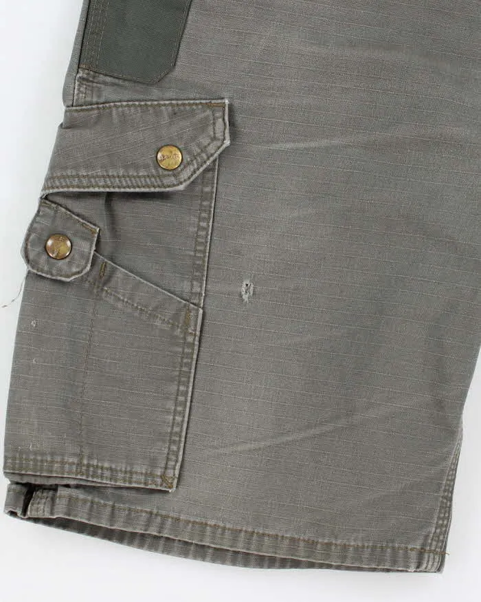 00s Carhartt Khaki Cargo Shorts - W34 sold by Rokit product image thumbnail 3
