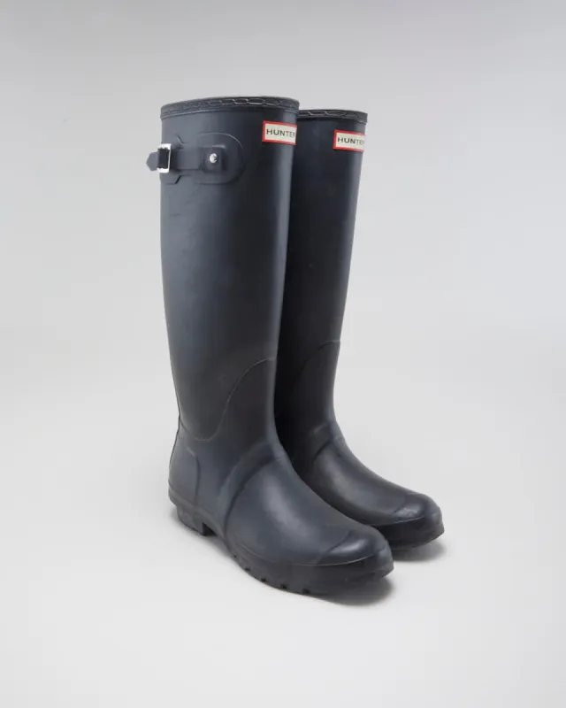 Women's Black Hunter Tall wellington Boots - UK7 sold by Rokit