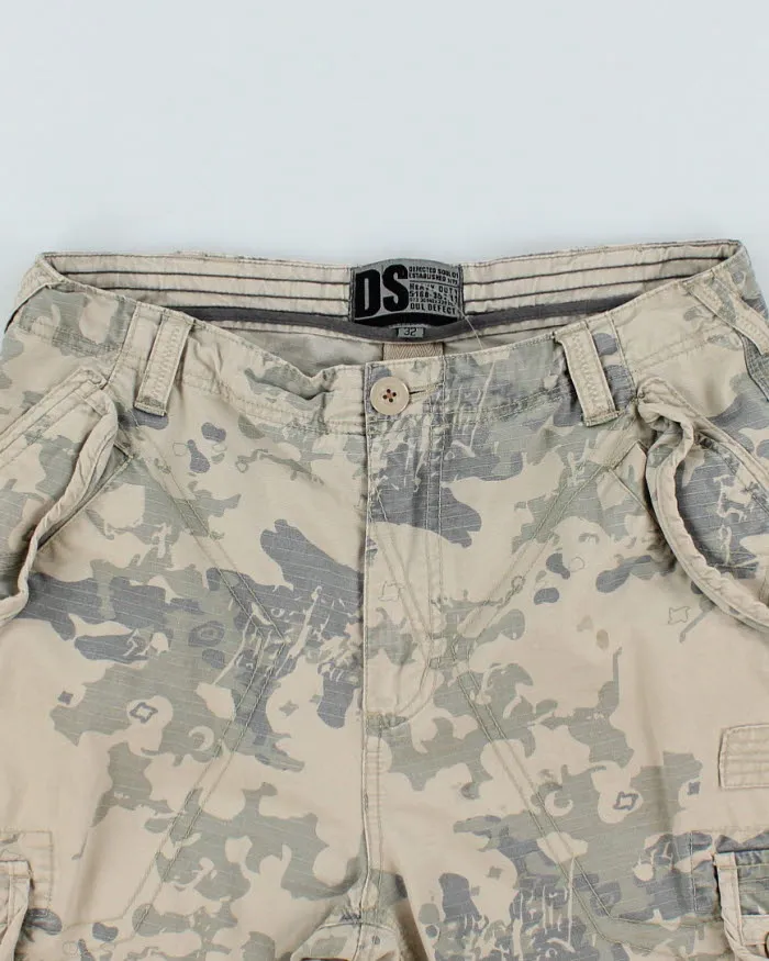 Y2K 00s Defected Soul DS Camouflage Cargo Shorts - W32 sold by Rokit product image thumbnail 3